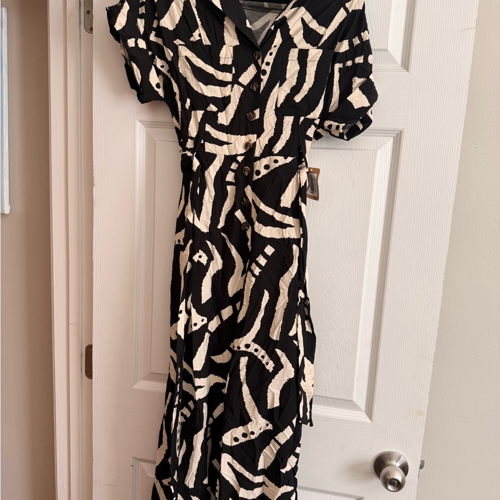 Vestique Abstract Black and Cream Jumpsuit
